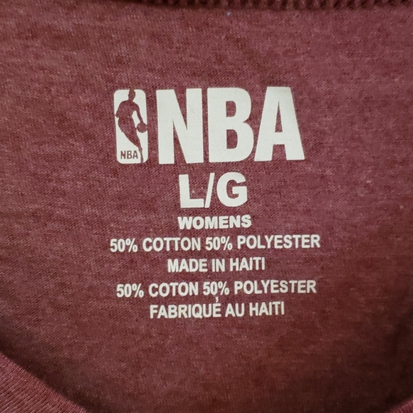 NWOT! Cleveland cavs women's l - Picture 3 of 3